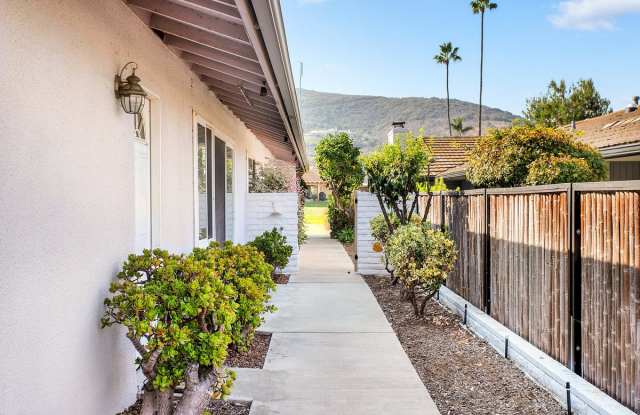 1443 La Linda Dr Gallery 3