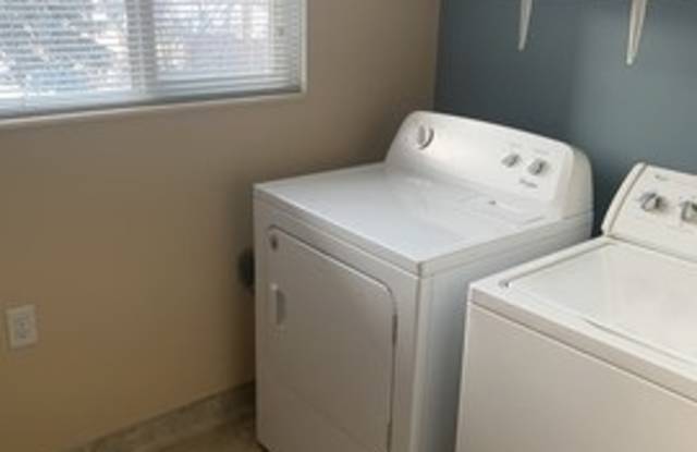 4550 S Creekview Drive Gallery 3