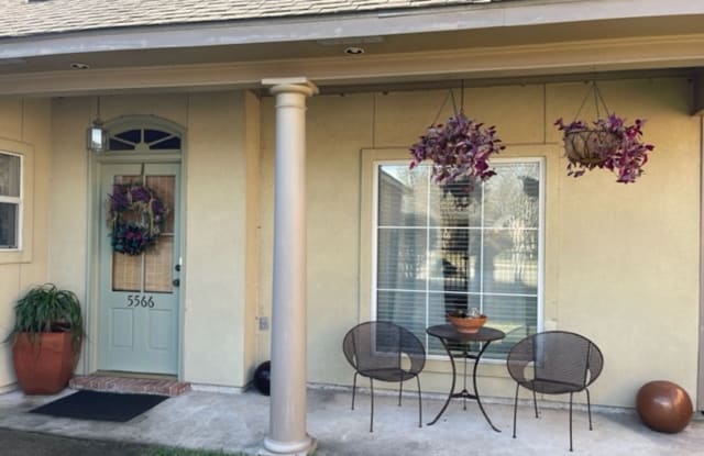 5566 Ducros Dr - 5566 Ducros Drive, Baton Rouge, LA 70820