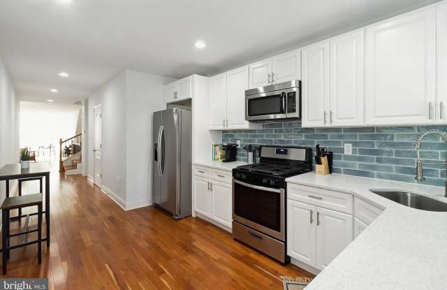 768 West Hamburg Street - Lower Gallery 4