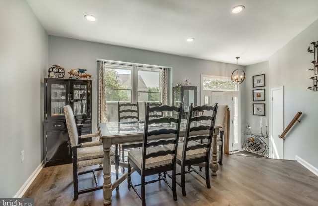21704 LEATHERLEAF CIRCLE Gallery 3