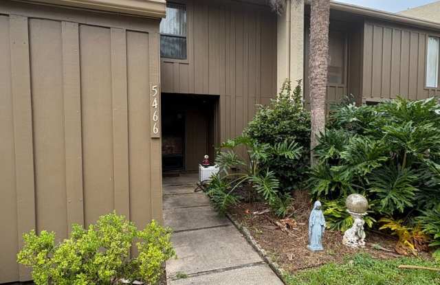 Spacious 3-Bedroom Condo in Cypress Woods photos photos