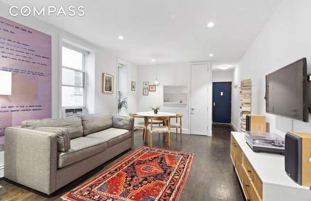 355 Saint Johns Place - 355 Saint Johns Place, Brooklyn, NY 11238