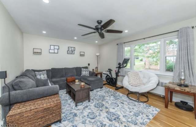 8 Wedgewood Drive photos photos