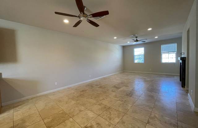 Gorgeous Tri-Level Home in El Cajon! 3 Bedroom 3.5 Bathroom in El Cajon! Gallery 4