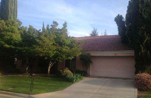 Beautiful Woodward Lake home on a large corner lot. photos photos