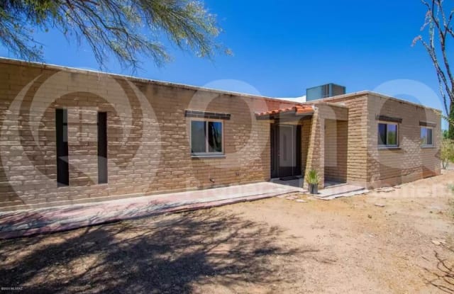 15921 West Killarney Avenue - 15921 West Killarney Avenue, Three Points, AZ 85736
