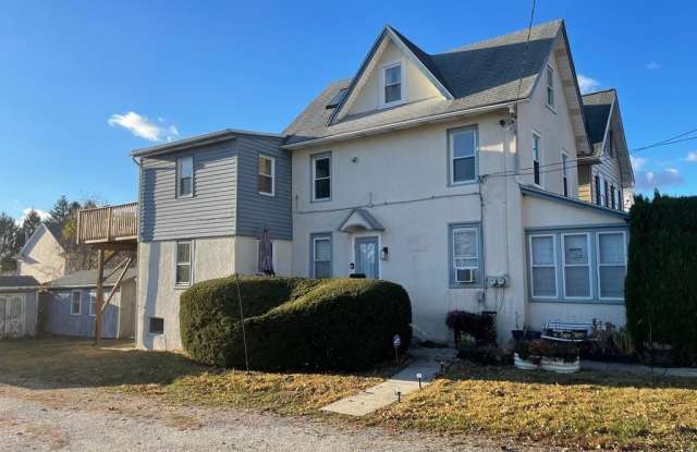 62 CENTRAL AVENUE - 62 Central Avenue, Berwyn, PA 19312