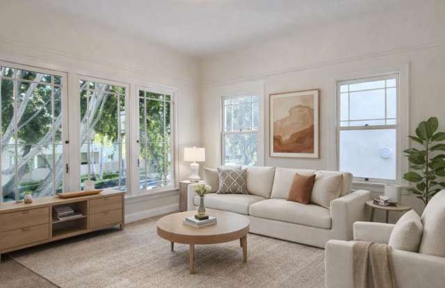 832 N Edinburgh Ave photos photos