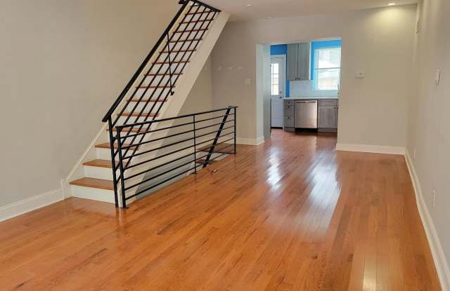 1526 EMILY STREET Gallery 3