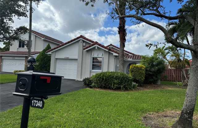 17340 NW 63rd Ave photos photos