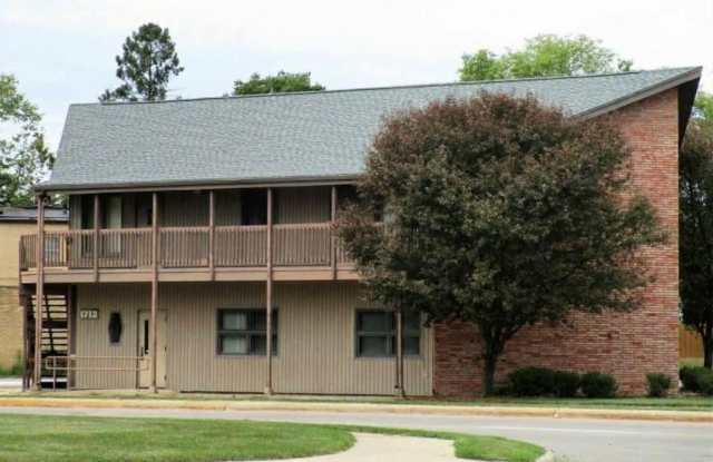 Flexible Two-Story Commercial Space Available for Lease Gallery 1