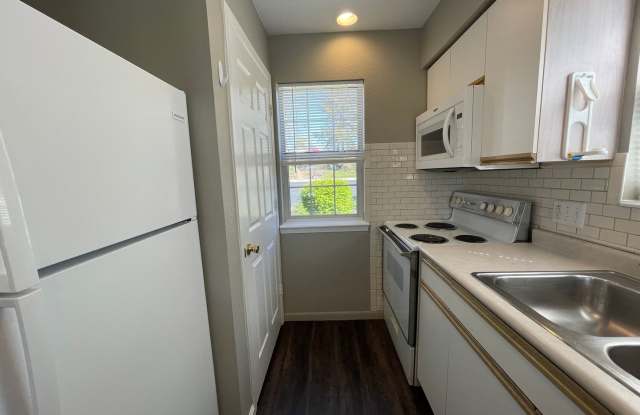 2 bedroom 2 bath Apartment for Rent in Branson, Missouri -  Walk IN photos photos