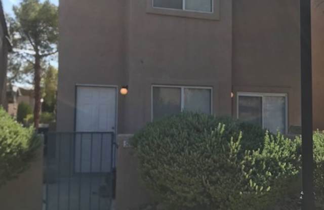 3 Bedroom located in Gated Community!! photos photos