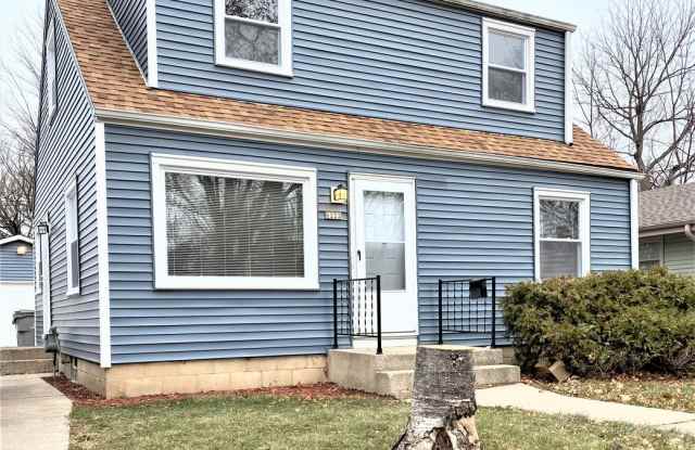 Newly updated 4 bedroom single family home photos photos