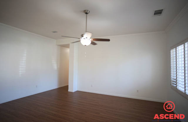 Spacious 2,294 Sq. Ft. Northwest Bakersfield Home! Gallery 3