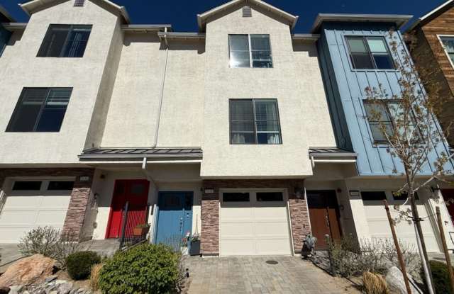 3 Bedroom, 2.5 Bath Townhome photos photos