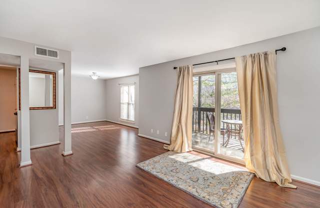 311 Summit Ridge Cir Gallery 2