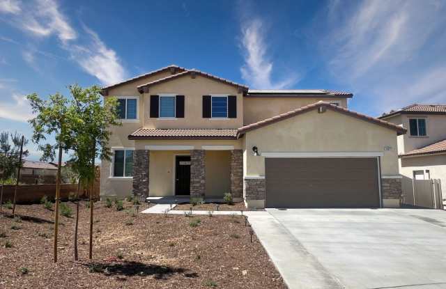 **PENDING APPLICATION APPROVAL**Newer Built Resort style gated community 4 bedroom home in Beaumont CA! - 14077 Amorosa Court, Beaumont, CA 92223