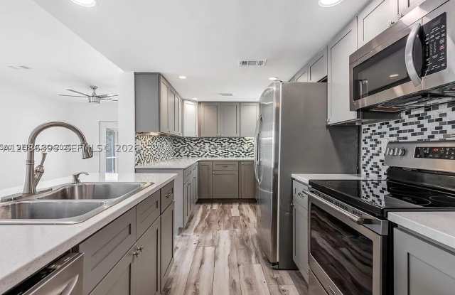5800 Rambler Rose Way Gallery 4