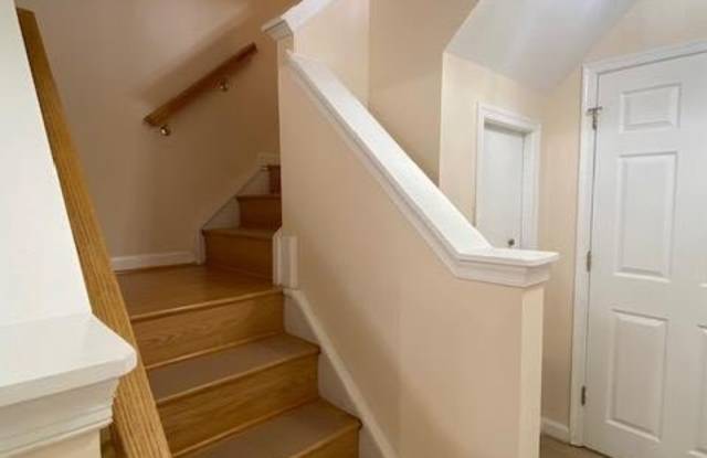 6302 MEADOW GLADE Lane Gallery 2