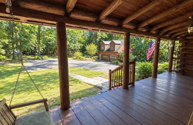 355 Amherst Road - A Gallery 4