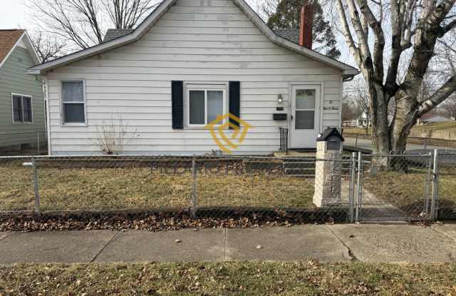 Near Anderson University 2 Bedroom on Corner Lot with Garage, Available NOW! photos photos