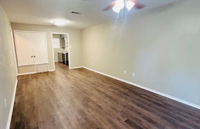 3309 Alta Vista Gallery 3