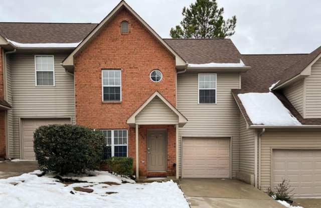 Knoxville 37923 - 2 bedroom condo with 1271 SF - Contact Susan Niedergeses (865) 300-4722 - 8820 Percy Way, Knox County, TN 37923 Knoxville 37923 - 2 bedroom condo with 1271 SF - Contact Susan Niedergeses (865) 300-4722 - 8820 Percy Way, Knox County, TN 37923