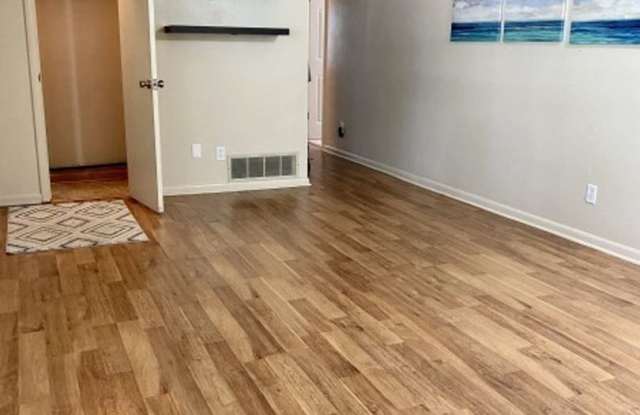225 S. Benjamin Gallery 3