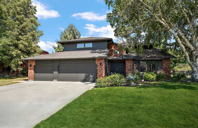 4180 North Marcliffe Avenue photos photos