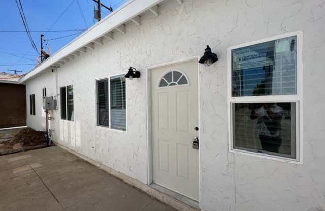 204 N Maple Ave Gallery 1