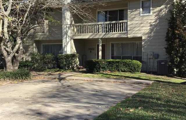 3902 Knollcrest Drive Gallery 3