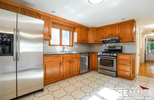 20 Brackett St. photos photos