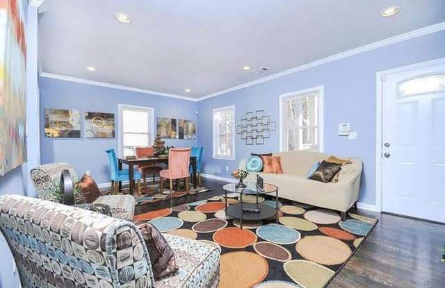 1361 Westmont Road South West Gallery 3