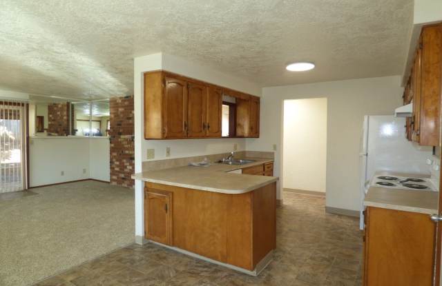 Rent Special: 1/2 Off October's Rent!! 3 Bed Home in South Salem photos photos Rent Special: 1/2 Off October's Rent!! 3 Bed Home in South Salem photos photos