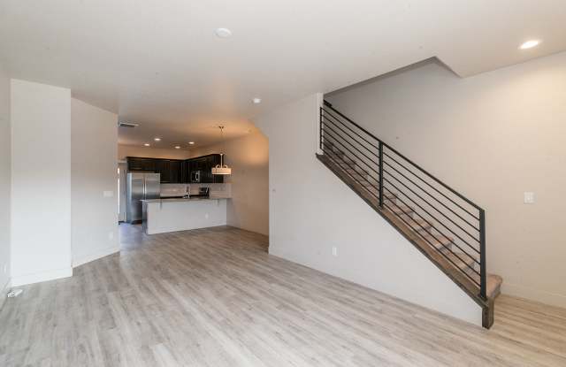 13630 Garfield St Unit D Gallery 4