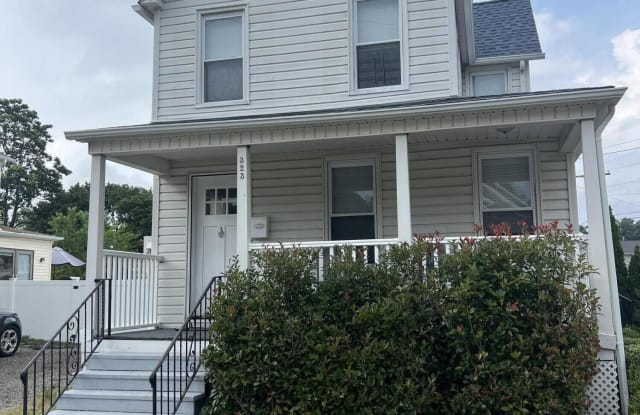 323 Roosevelt Avenue - 323 Roosevelt Avenue, Monmouth County, NJ 07755