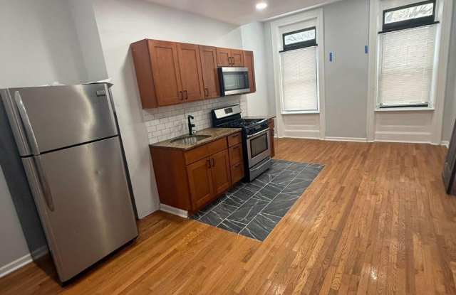 1734 W GIRARD Avenue Gallery 4