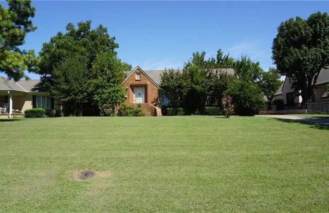 1127 Glenwood Avenue photos photos