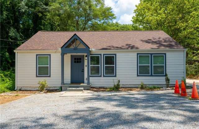 3822 Bakers Ferry Road photos photos