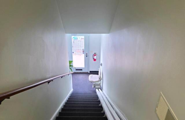 174 THOMAS JOHNSON Drive Gallery 3