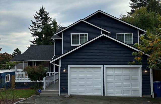 2151 N 115th St - 2151 North 115th Street, Seattle, WA 98133