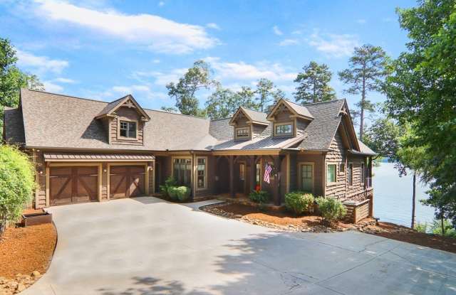 319 Greentree Court photos photos
