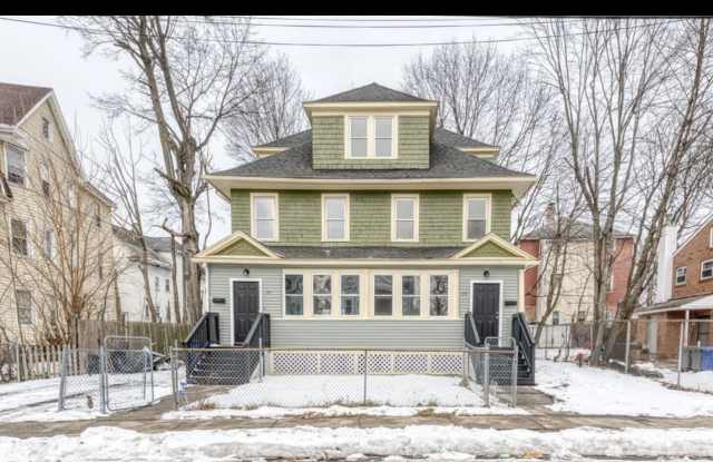 73-75 Cabot St photos photos