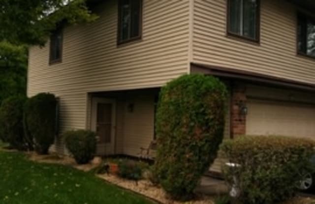8826 N Maplebrook Court - 8826 North Maplebrook Circle, Brooklyn Park, MN 55445