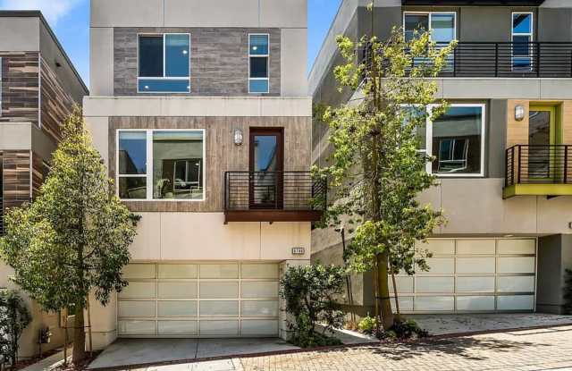 Tucked within the Hollywood Hills in a gated community photos photos Tucked within the Hollywood Hills in a gated community photos photos