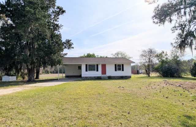 2 Bedroom, Long Term Rental in the Desirable Conway, SC Gallery 3