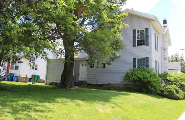975 Church Gallery 3