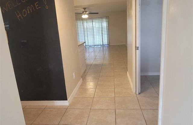 1202 Cape Coral Parkway W Gallery 3